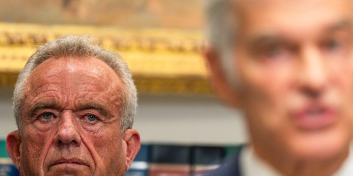 03xp-fda-lhvw-mediumSquareAt3X-S0k6eg-rss