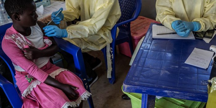 04int-congo-ebola-wzvb-mediumSquareAt3X-AUA72j-rss