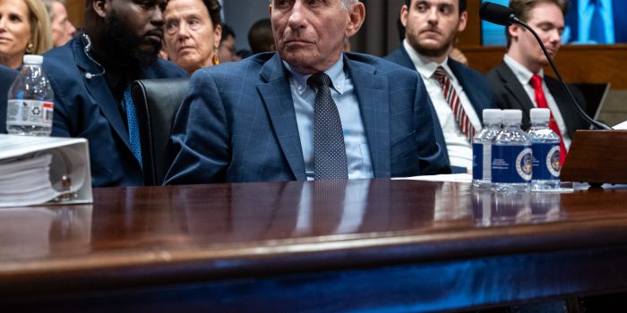 06DC-FAUCI-CONTEMPT-cwpq-mediumSquareAt3X-jF0ON0-rss