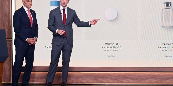 06HS-TRUMPRX-WTK-qhjg-mediumSquareAt3X-6GMqy5-rss