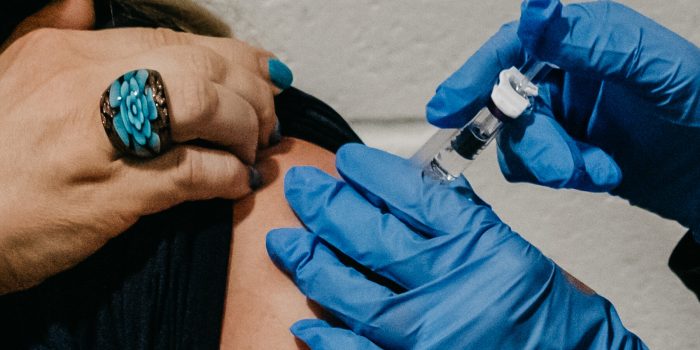 07hs-vaccines-jcbf-mediumSquareAt3X-aJ2Gx1-rss