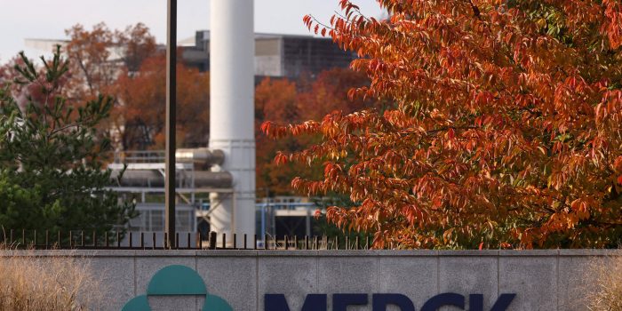 08HS-cholesterol-pill-01-vqtc-mediumSquareAt3X-m6qOTO-rss