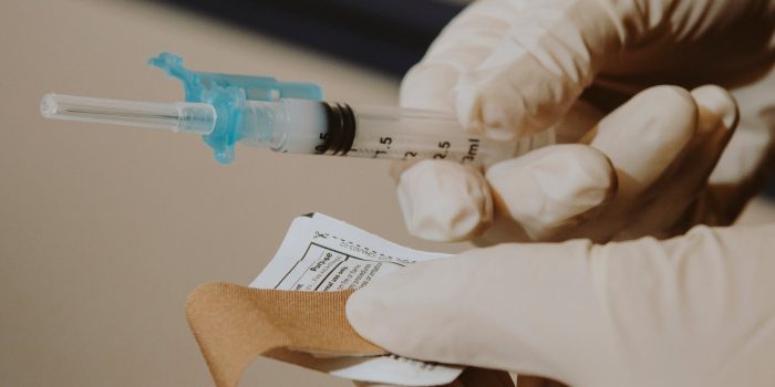 09HS-FDA-VACCINE-tqjv-mediumSquareAt3X-cPUA4i-rss