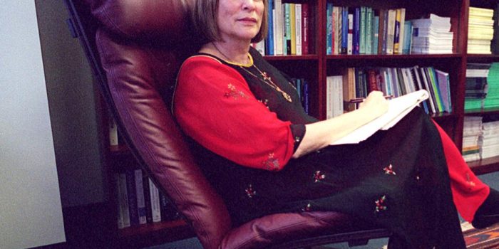 11Foa-cgqh-mediumSquareAt3X-Yp2fUW-rss