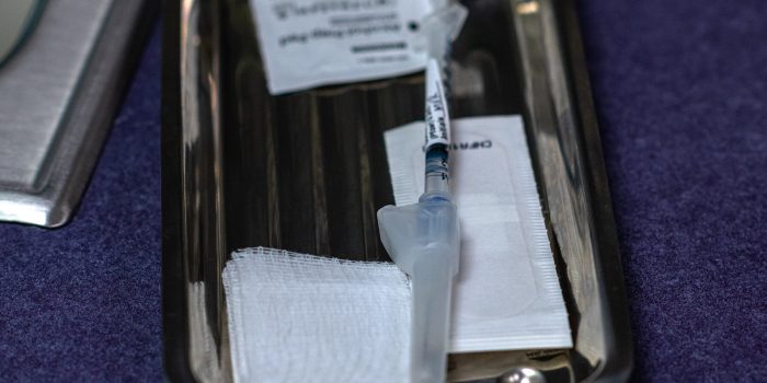 11HS-covid-mediumSquareAt3X-QgAGW3-rss