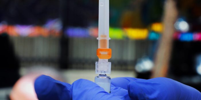 16hs-vaccines-gkfw-mediumSquareAt3X-MxARnA-rss
