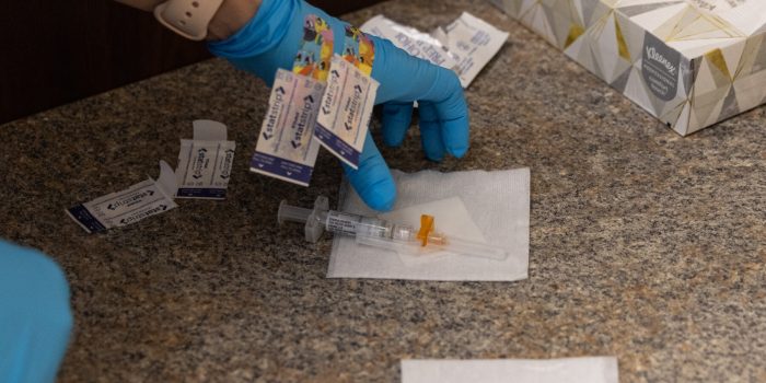 17HS-vaccines-01-mediumSquareAt3X-h9FJA0-rss