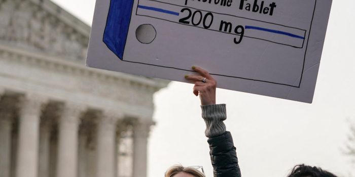 18dc-abortionpill-politics-jvfc-mediumSquareAt3X-4YhtTZ-rss
