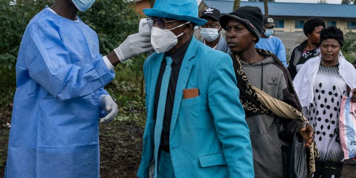 23dc-ebola01-photo-cvjk-mediumSquareAt3X-1TN5Cx-rss