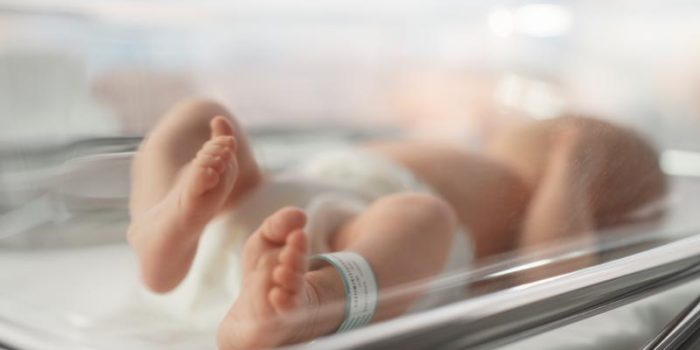Baby20feet-EFPnh6-rss