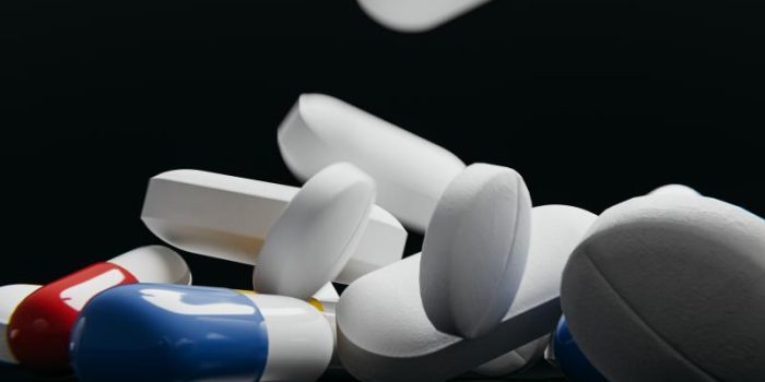 Cascading20opioids-B5l26l-rss