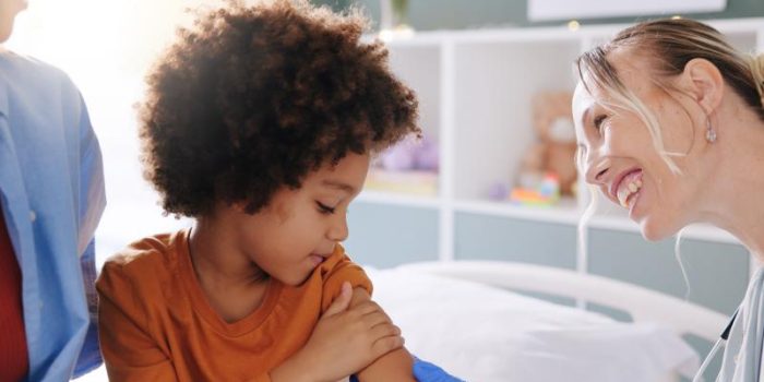 Child20at20doctor27s20office-8yXNFP-rss