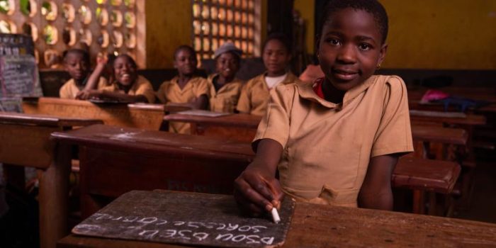 Child20in20classroom-lnpR0n-rss