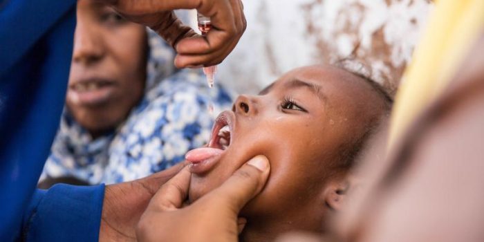Child20receiving20oral20polio20vaccine-4CblHK-rss