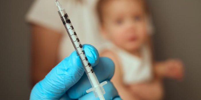 Child20vaccination20blurry20background-iTD1Yb-rss