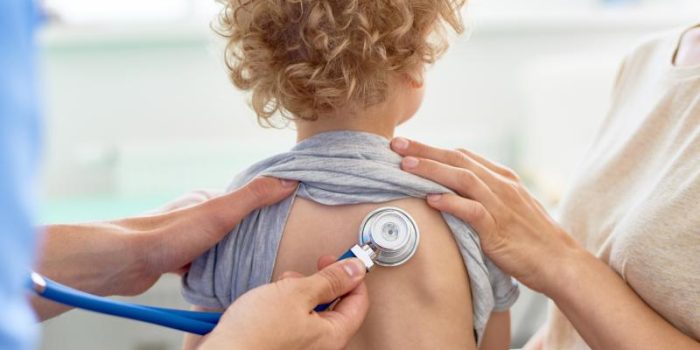 Doctor20listening20to20child27s20lungs-LVfw8s-rss