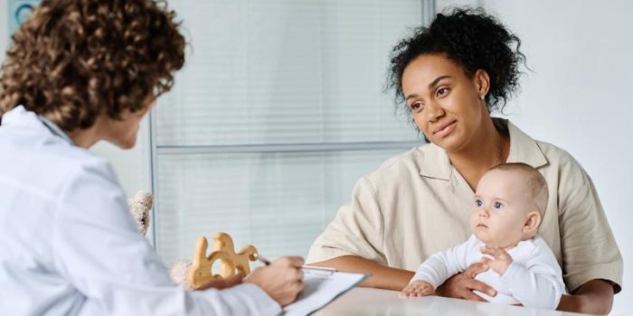 Mom20with20baby20doc20consult-AuJtTa-rss