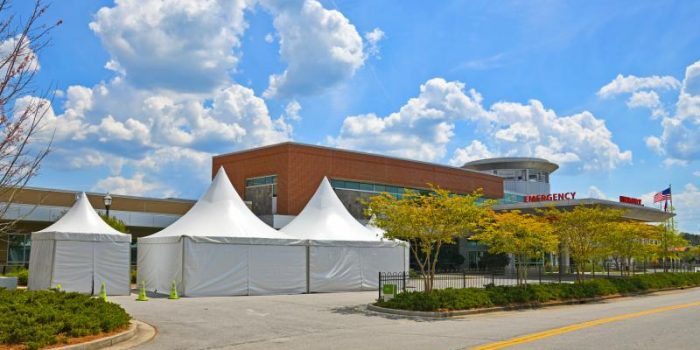 Tents20outside20hospital-pFRn4T-rss