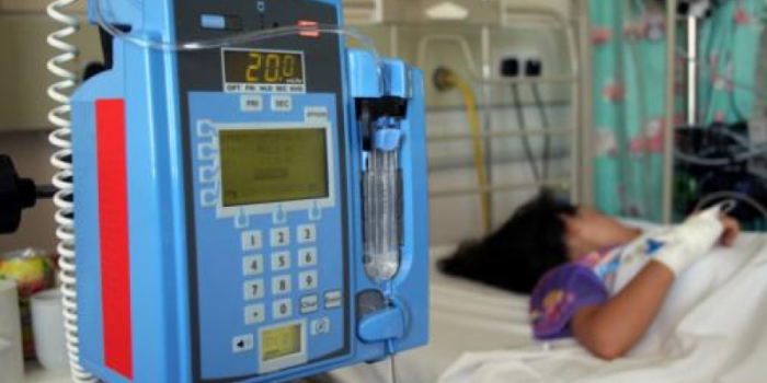 Young20child20in20hospital20bed-P2QjAZ-rss