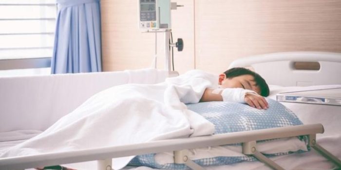 sick_boy_in_hospital-YdJ3zH-rss